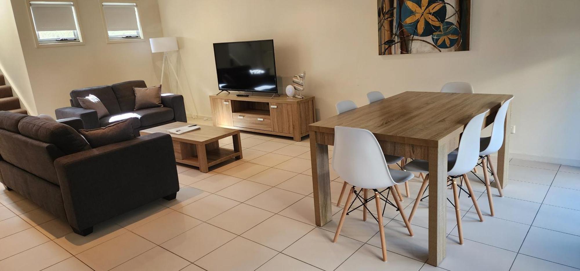 Вілла Quarterdecks Retreat Urangan Екстер'єр фото